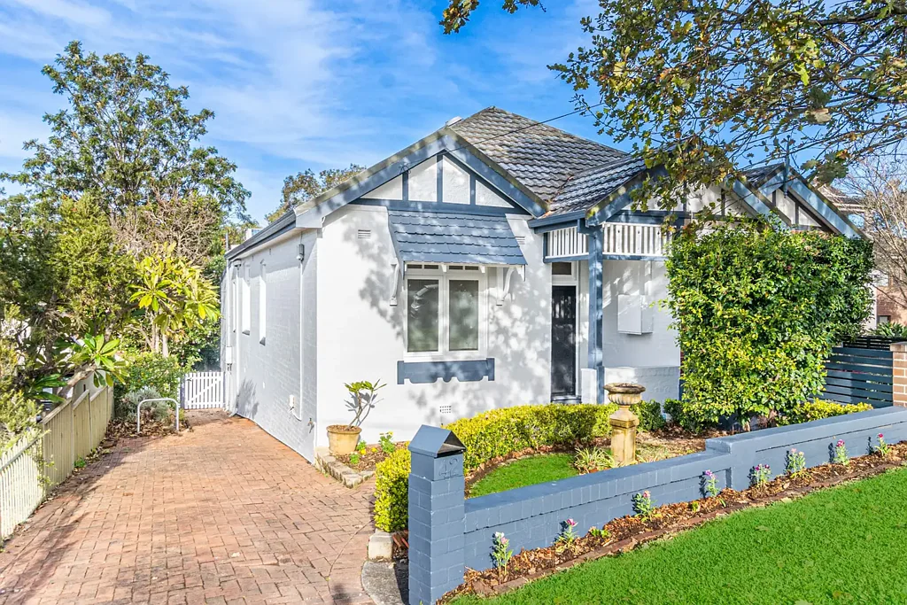 West Ryde 2غرفة نوم Character Filled Semi