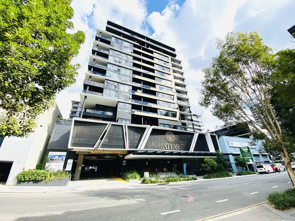 Luxury Furnished Apartment!! With Big Balcony!