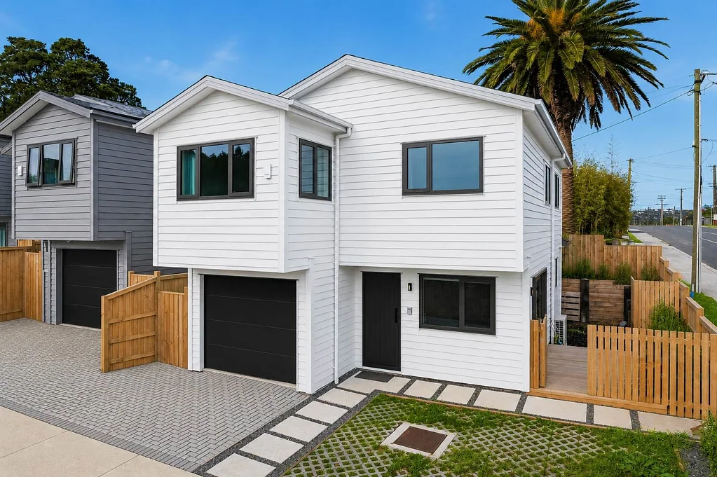Mount Roskill 4房  Modern Living, Better Than New