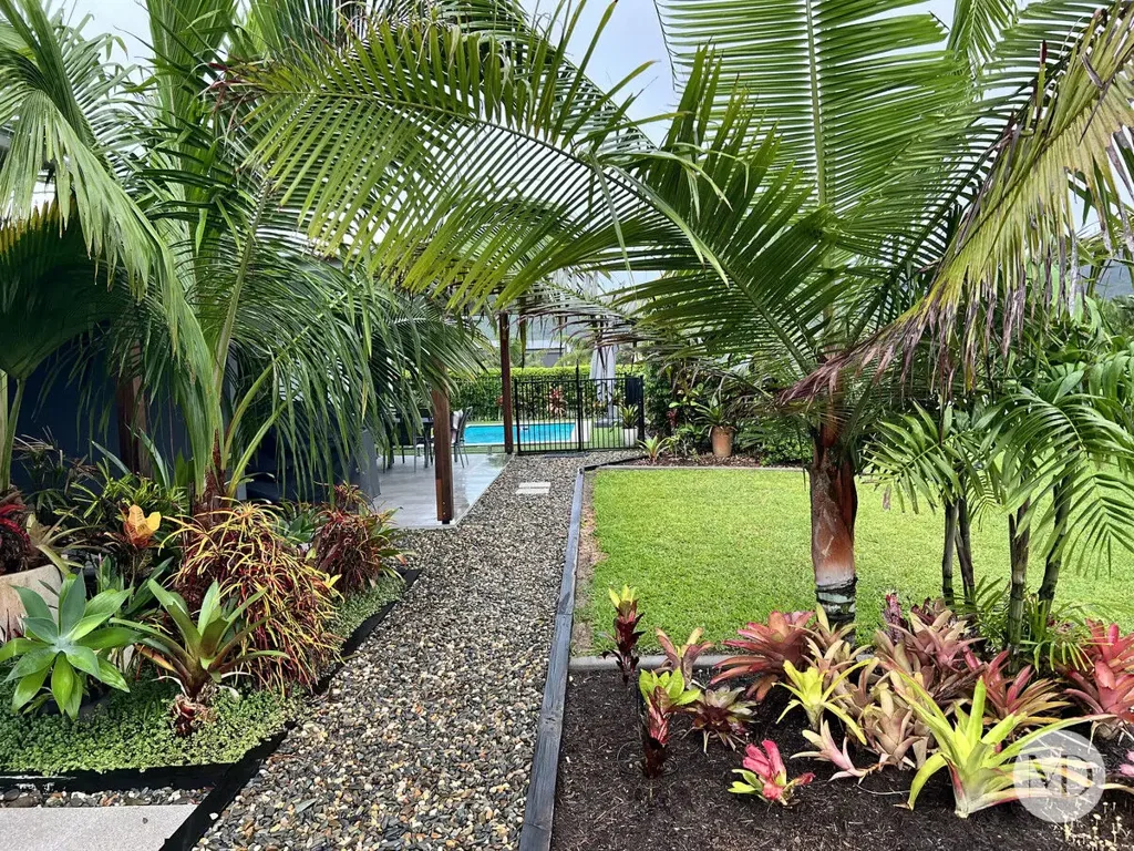 17 Bulguru Drive, Etty Bay, QLD 4858