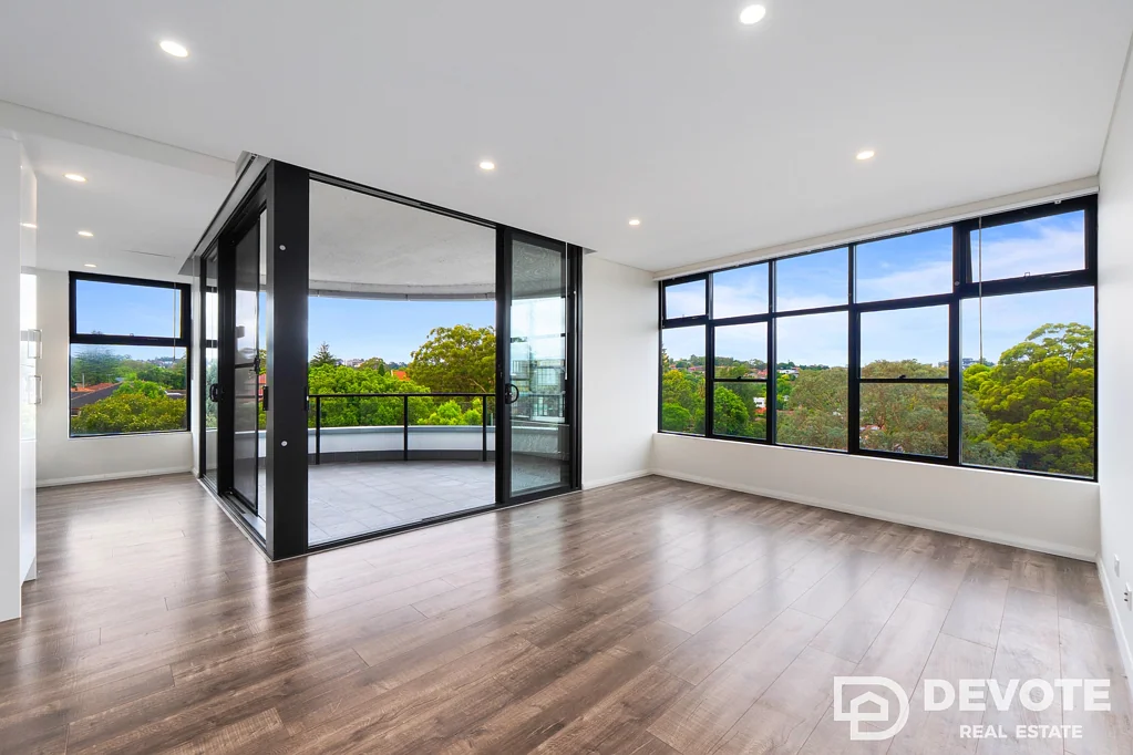 Meadowbank 2 Bedroom North-East Aspect 2-Bedroom Retreat Featuring Dual Balconies – Exceptional Layout