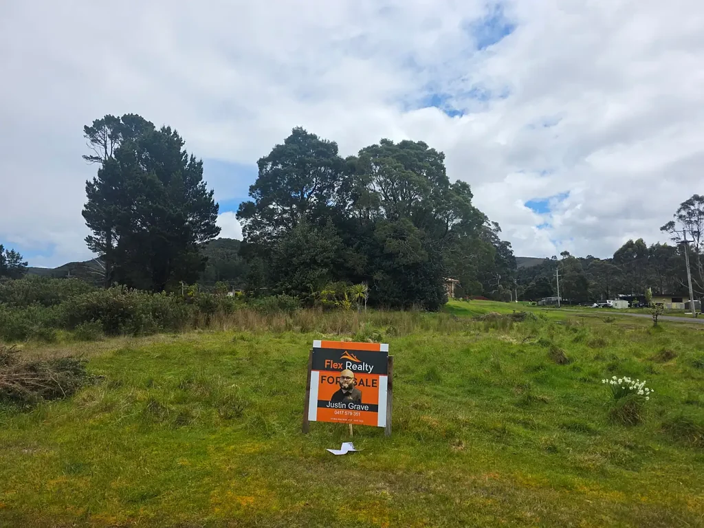 Zeehan Grow Roots in Tasmania’s Untamed Beauty!