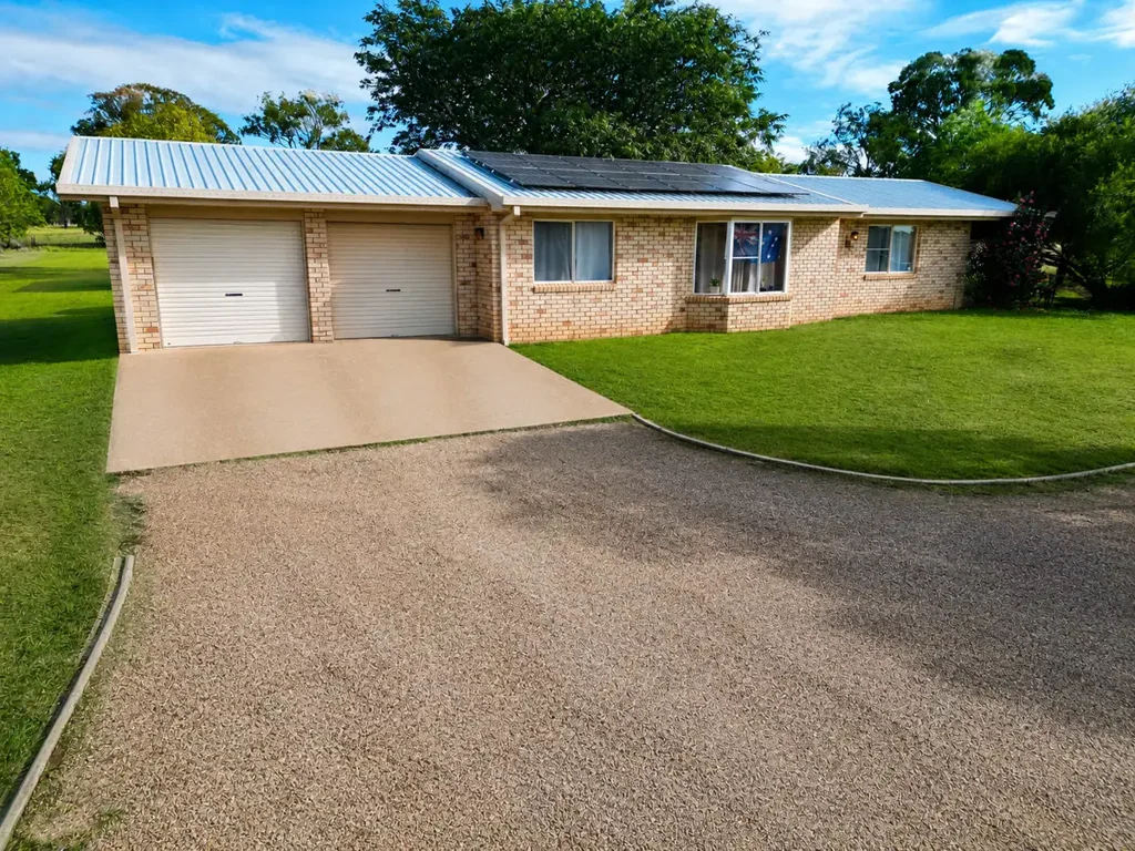 Kingaroy 3房  Peaceful Cul-de-Sac Living on a Large 3,512m² Block
