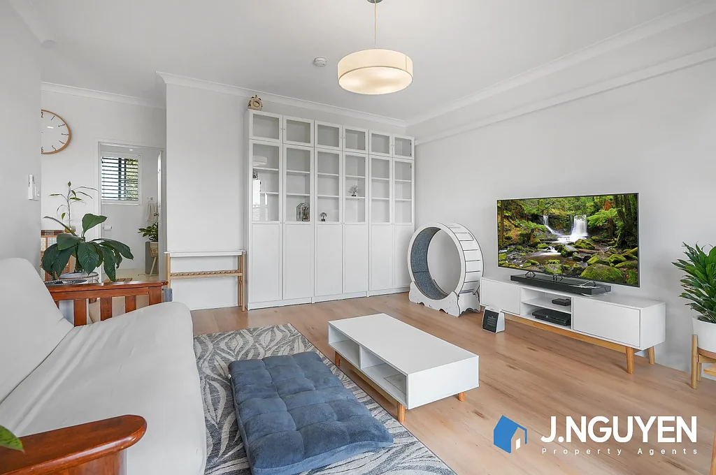 8/2 Saint Johns Road, Cabramatta, NSW 2166