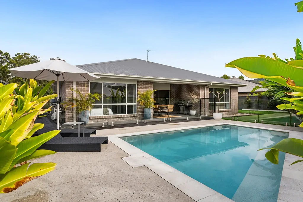 32 Grove Boulevard, Mooloolah Valley, QLD 4553