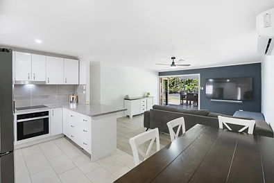2 Egan Avenue, Beachmere, QLD 4510, 4 slaapkamers, 2 badkamers, House