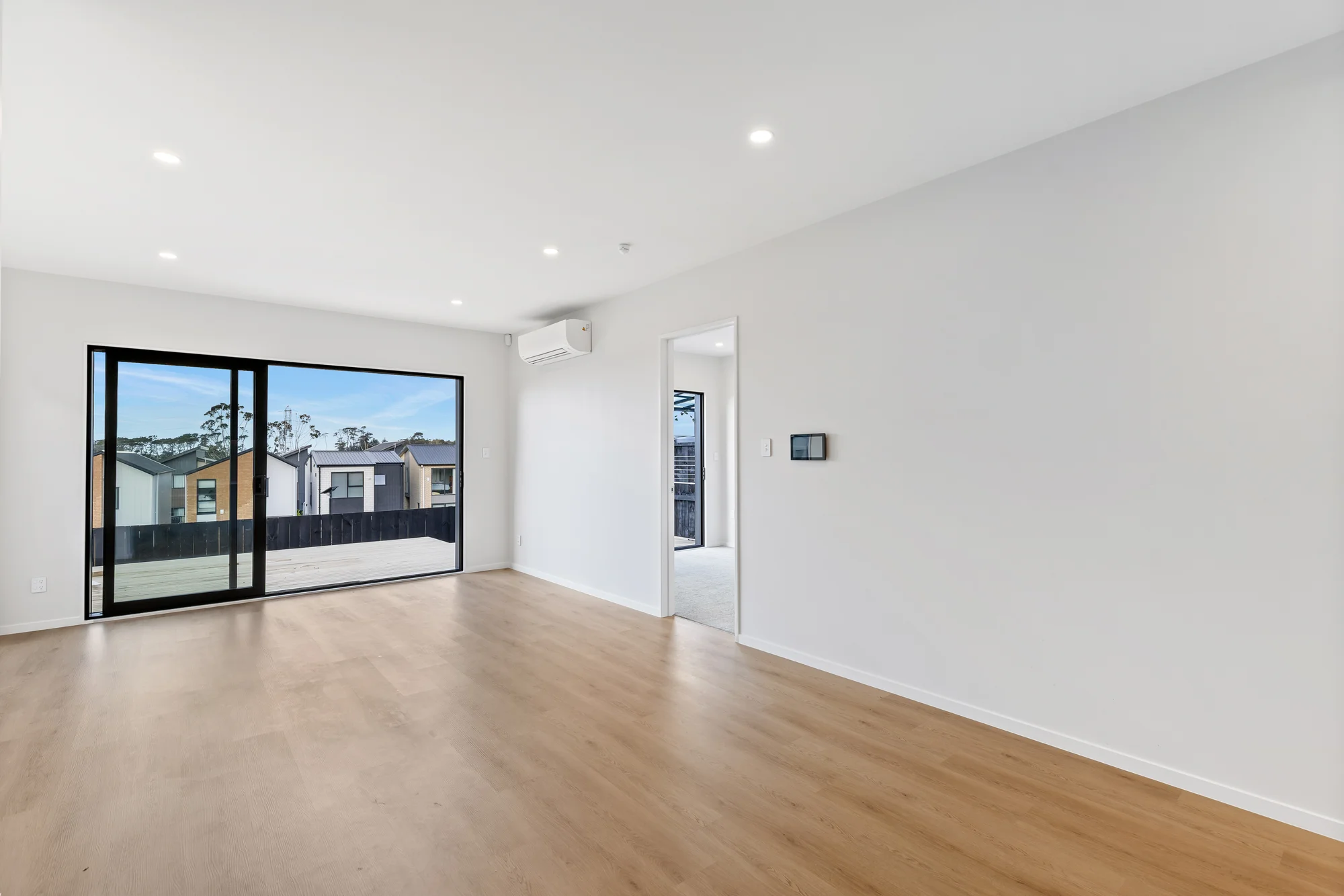 24 Puwha Street, Massey, photo 2