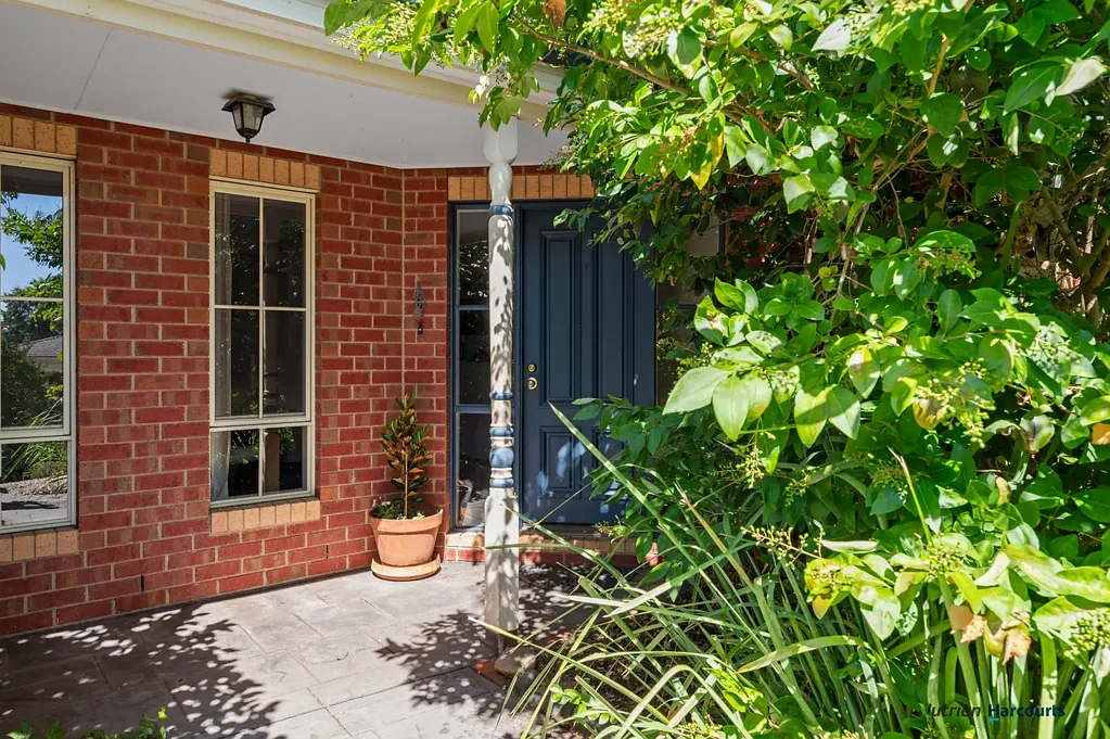 16 Mitchell Court, Mansfield, VIC 3722