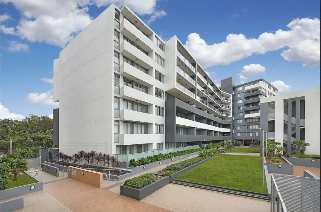 Fully furnished modern two bedroom apartment for rent in Canterbury