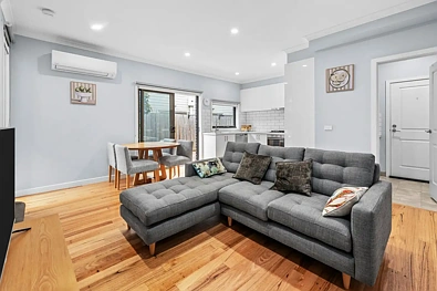 Silid Pahingahan - 1/39 Chandler Road, Boronia, VIC 3155