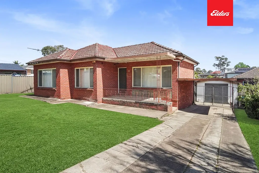 Blacktown 3कमरा SOLID BRICK HOME WITH SPACE, PARKING AND A PRIME BLACKTOWN POSITION