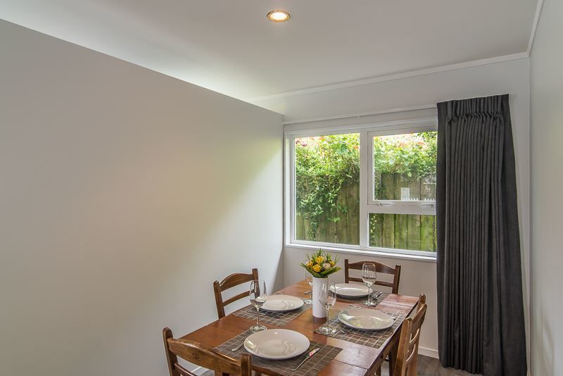 8b Gavin Road, Raumati Beach, Kapiti Coast, 2 ห้องนอน, 1 ห้องน้ำ