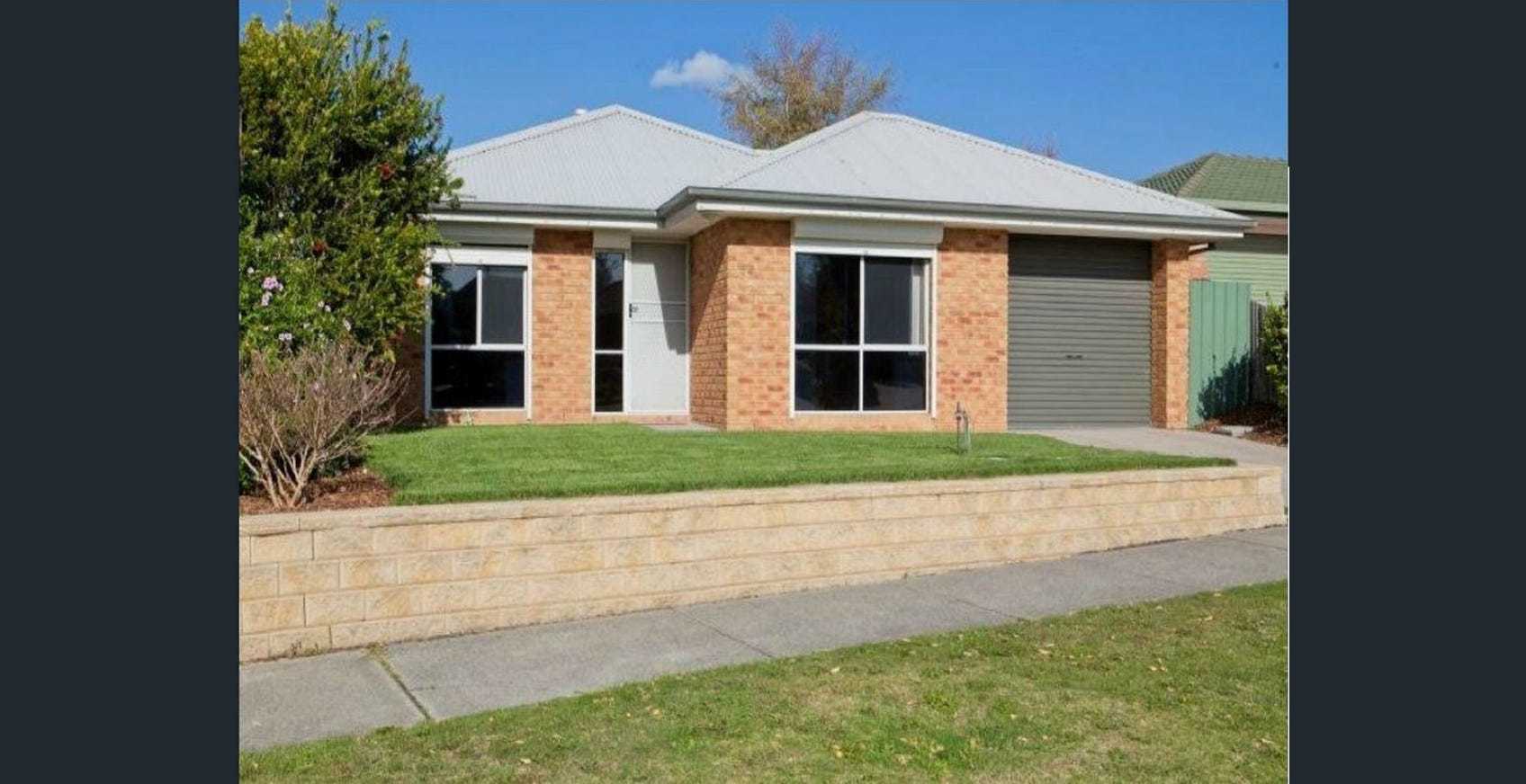 24 STRATHAIRD DR, NARRE WARREN SOUTH VIC 3805, 0 chambres, 0 salles de bain, House