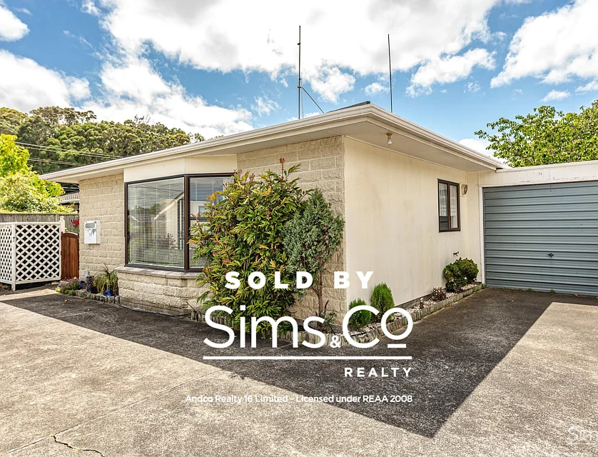 19B Fergusson Street, Springvale, 2 Kuwarto, 1 Banyo, Townhouse