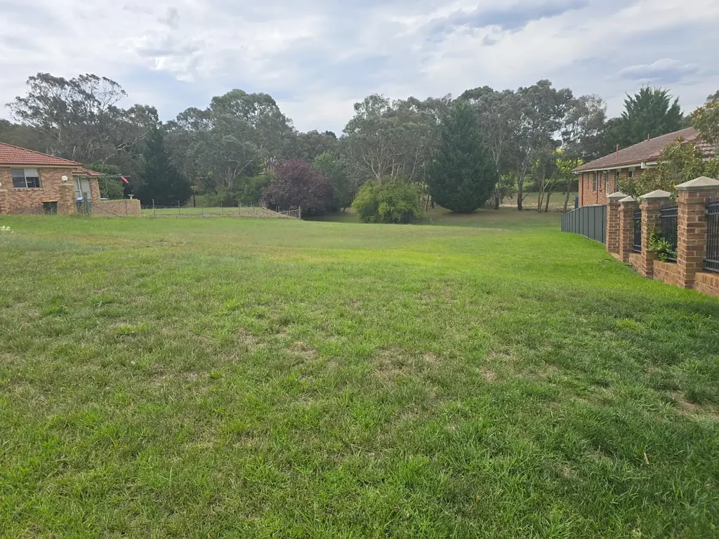 Goulburn Rare Large Block with Reserve in Goulburn's Prestigious area.