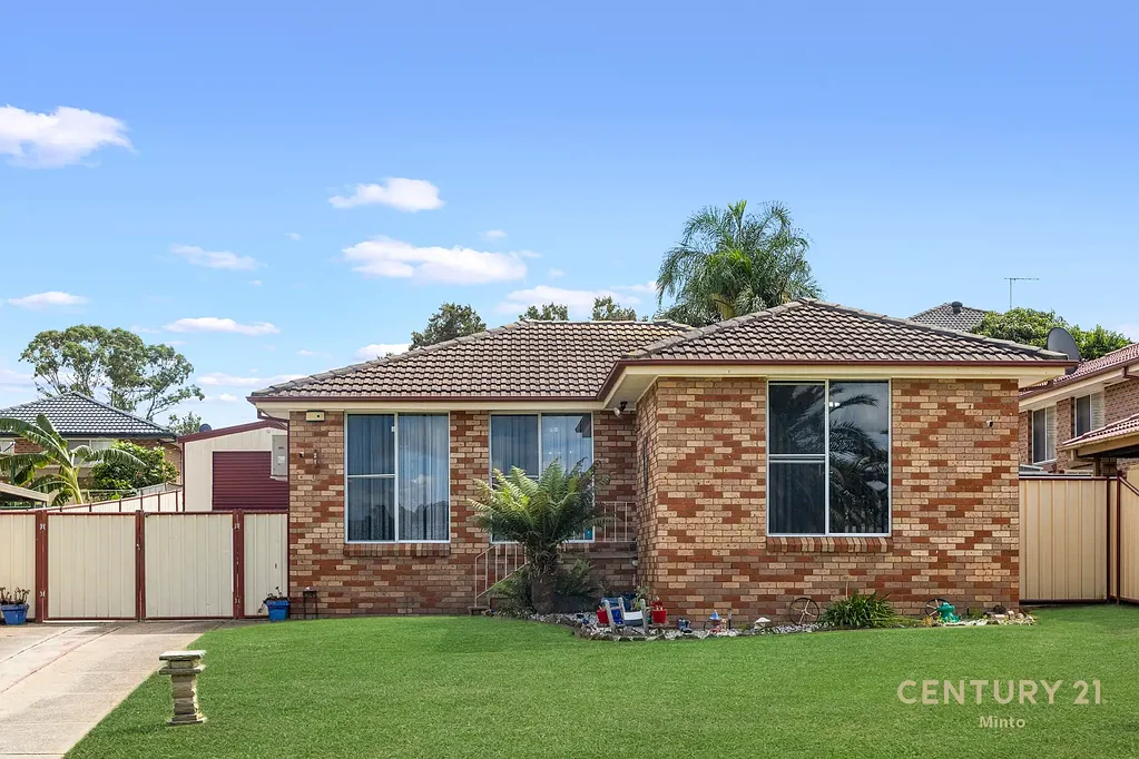 21 Campbell Close, Minto, NSW 2566