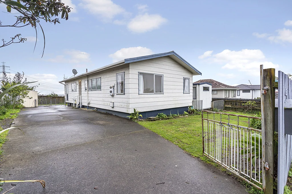 Flat Bush 3chambre SERIOUSLY UNDER THE HAMMER