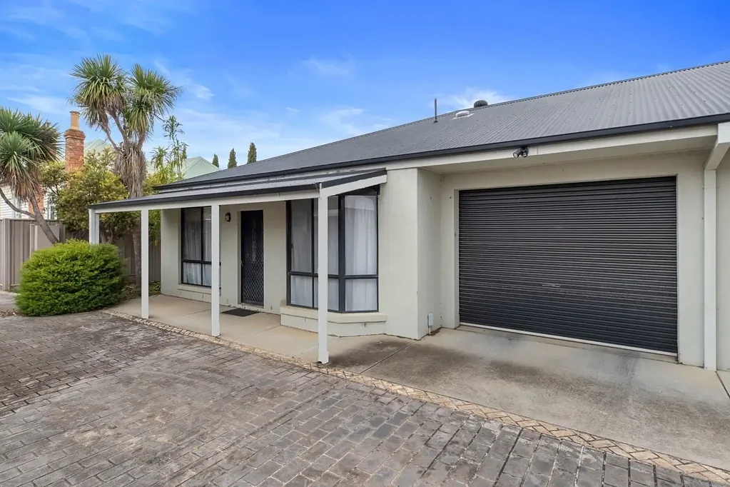 1/82 Sternberg Street, Kennington, VIC 3550