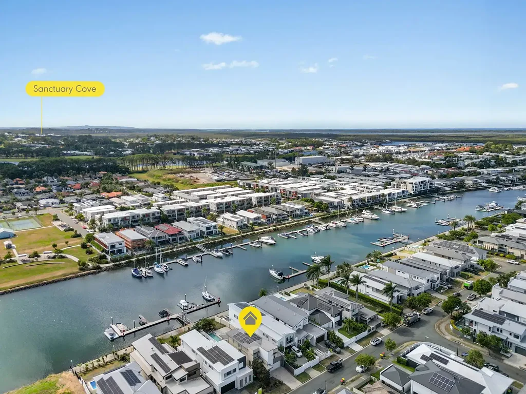 Hope Island 4房  Do not miss out on this North-Facing Waterfront Living!