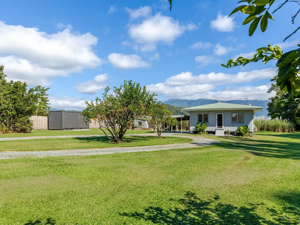 7 Miallo Bamboo Creek Road, Miallo, QLD 4873