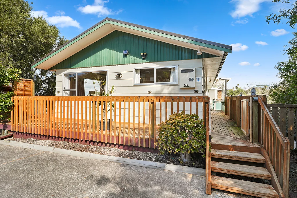 Matakatia 2部屋 Affordable with renovation potential and views