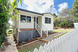 2 Lennon Lane, North Ipswich
