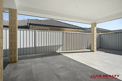 7 Oxted Place, Morley, WA 6062, 4房, 2浴, House
