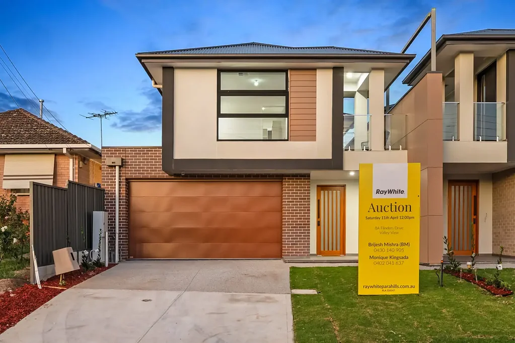 8A Flinders Drive, Valley View, SA 5093