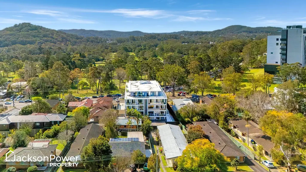 Gosford 2 Bedroom Spacious Apartment | Sought-after Locale!