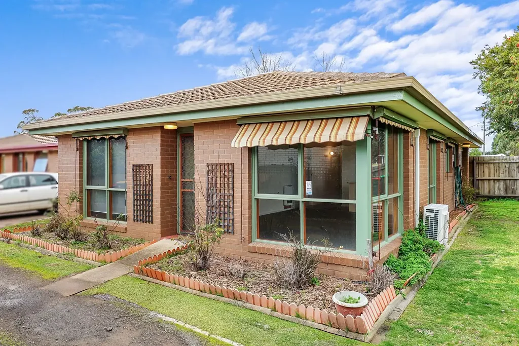 1/6 Victoria Street, Cobden, VIC 3266