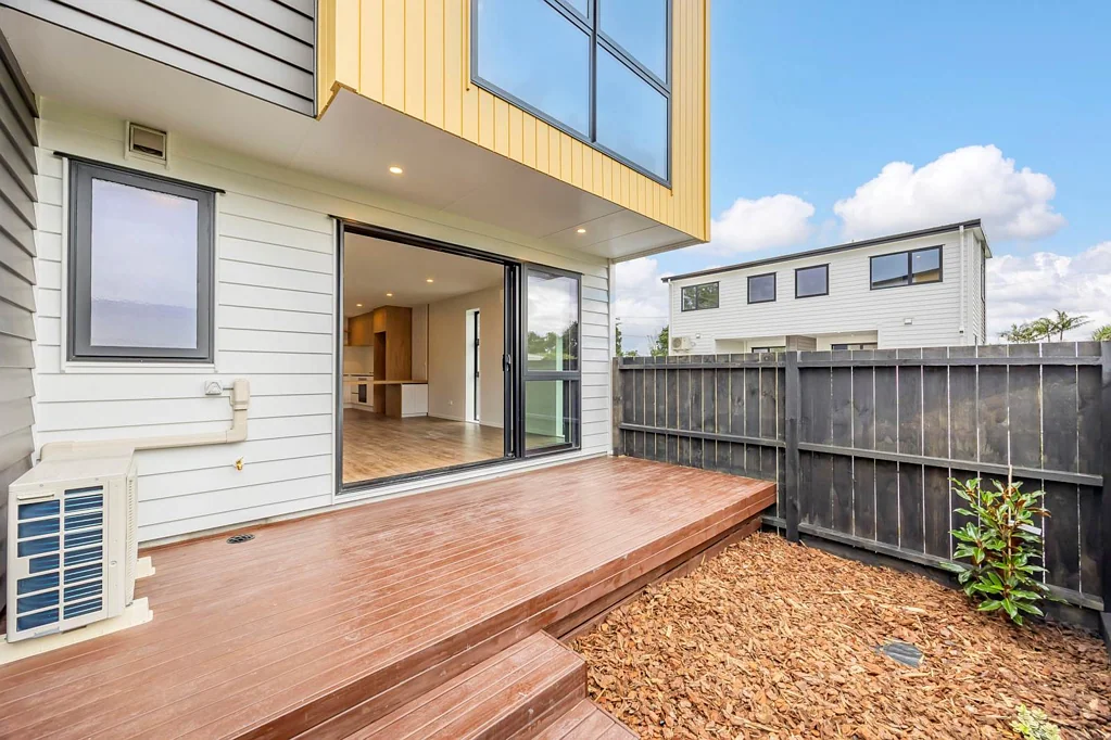 Te Atatu Peninsula 3બેડરૂમ Corner 3 Bedrooms!