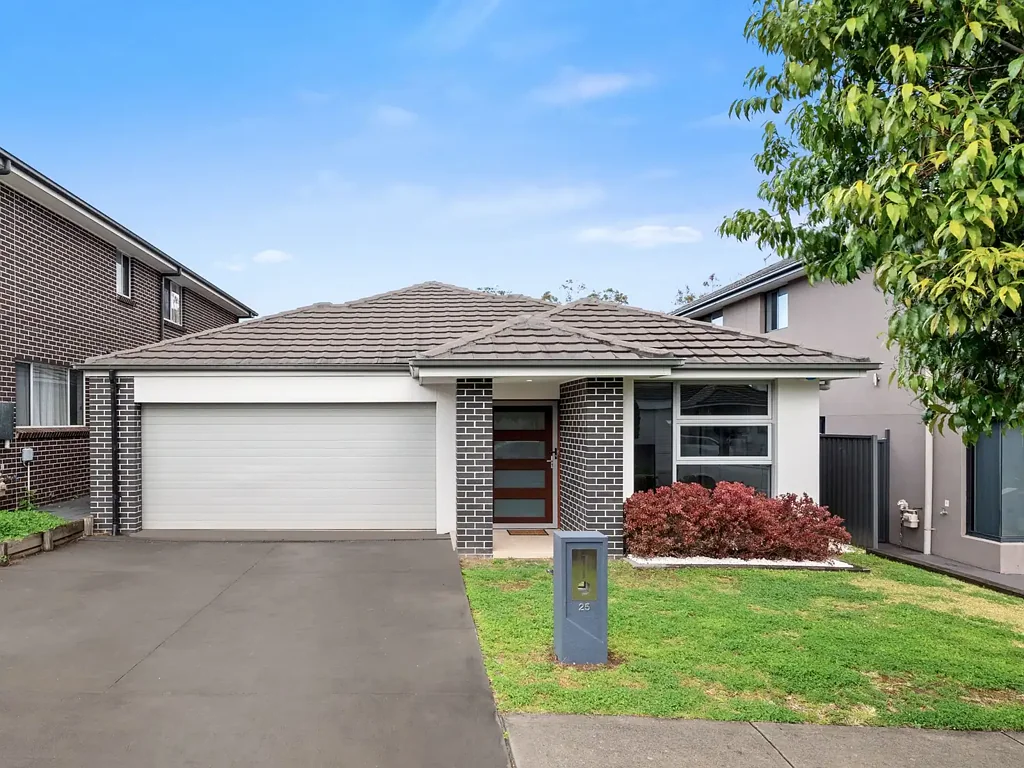 Leppington 4ਬੈੱਡਰੂਮ Modern Family Home in the Heart of Leppington