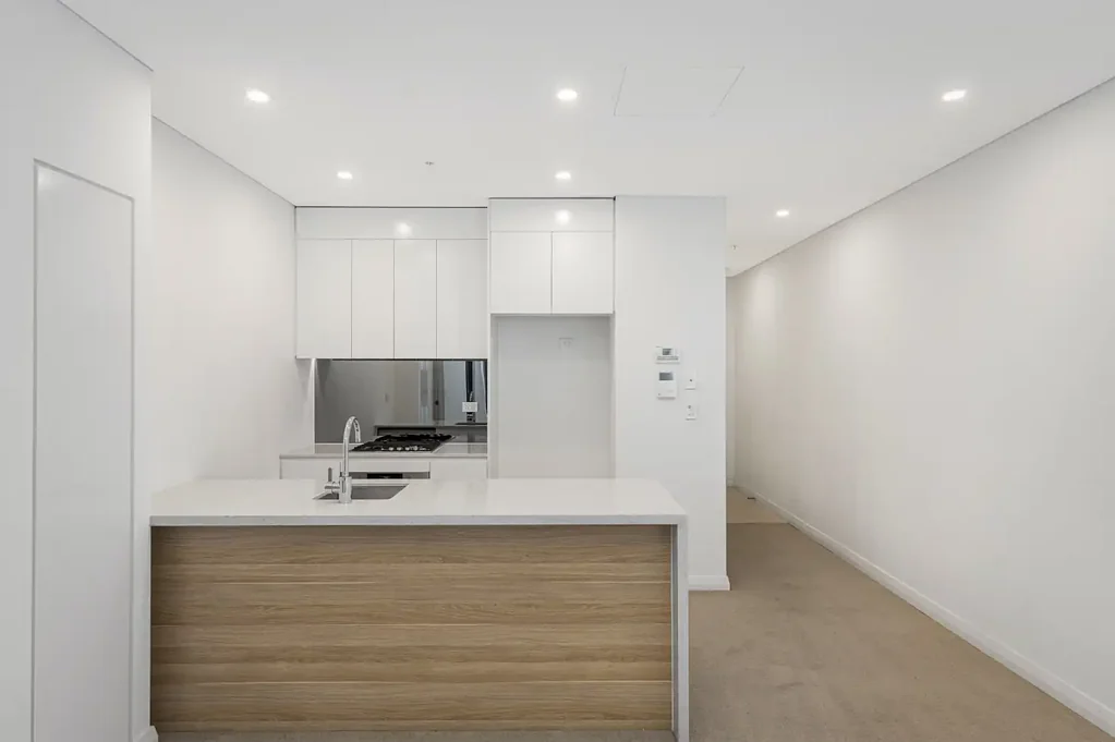 Ryde 1 Bedroom Stylish Retreat in Premier Shepherd's Bay Community