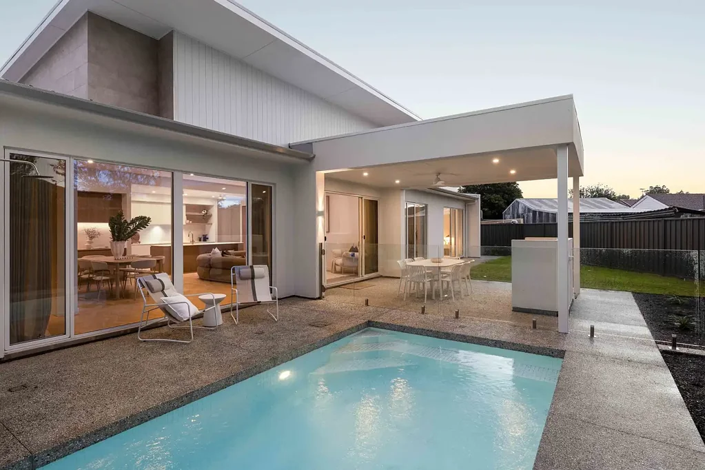 Collinswood 4Zimmer Brand-New Luxury Worthy of its Esteemed City Fringe Postcode.