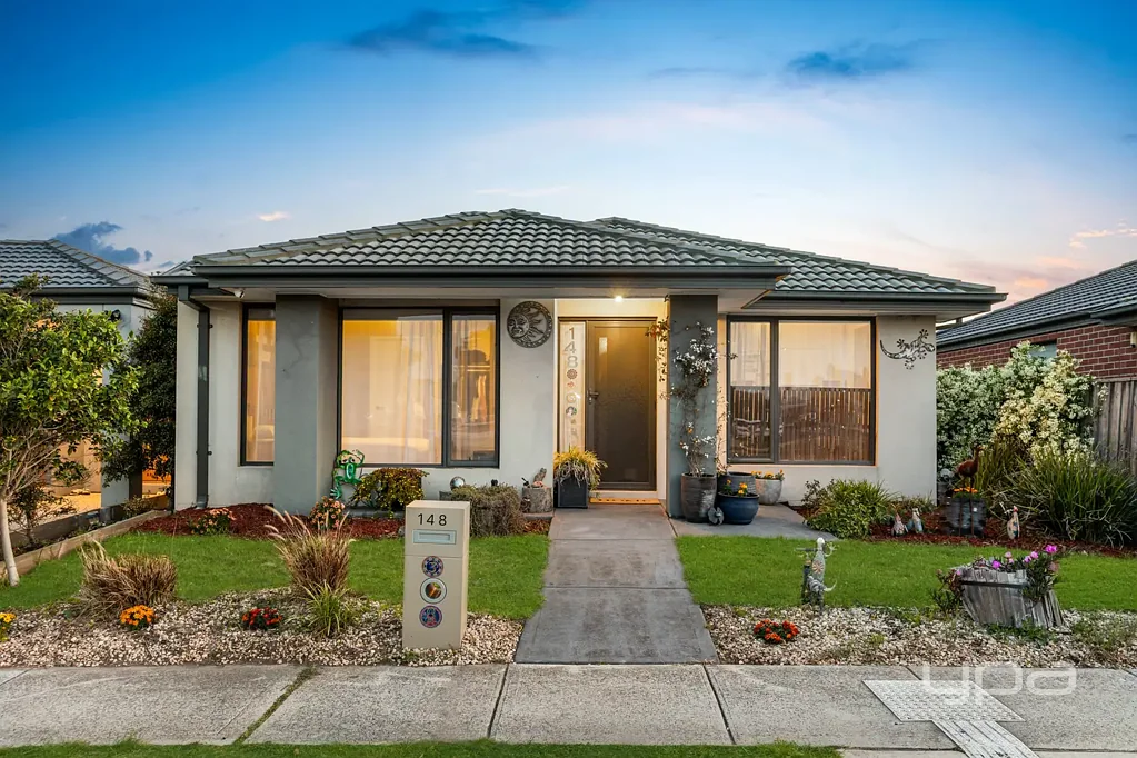 Point Cook 4Habitaciones Steps to Schools, Shops & Cafés – The Perfect Saltwater Lifestyle