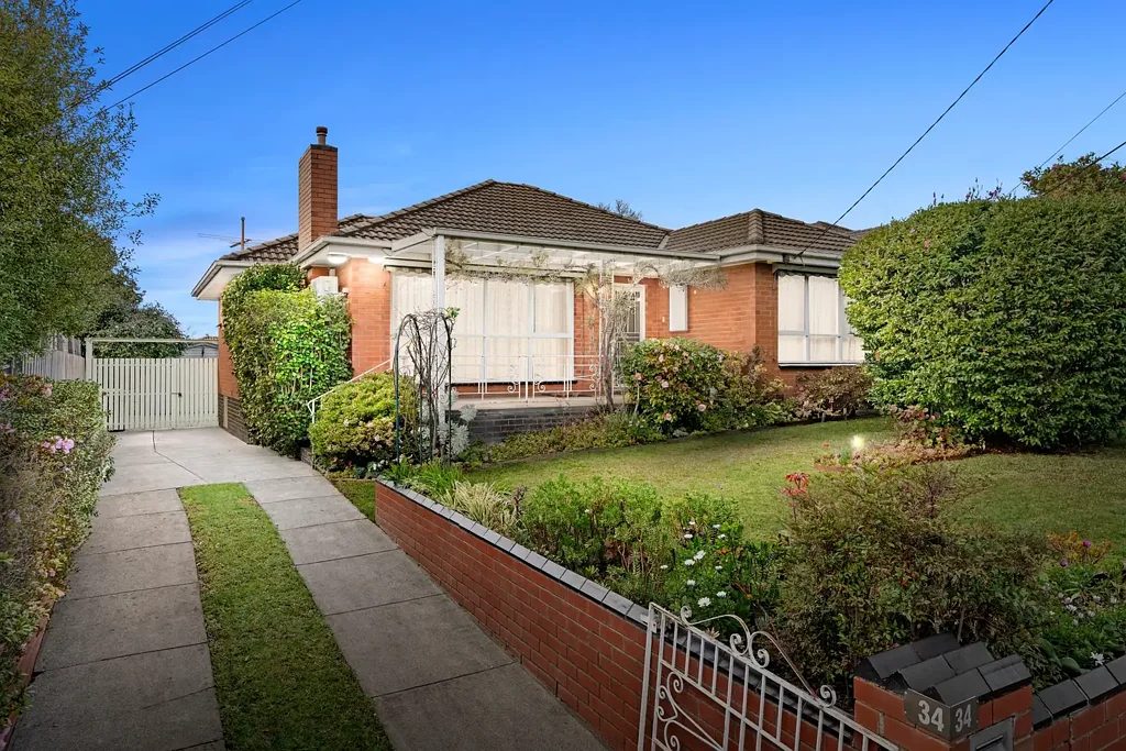 Burwood 3 Bedroom Current Liveability Balanced with Future Possibility in MWSC Zone