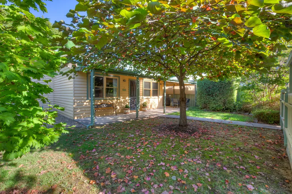 2/50 Delany Avenue, Bright, VIC 3741