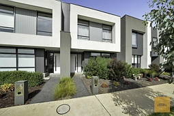 18 Orange Drive, Fraser Rise