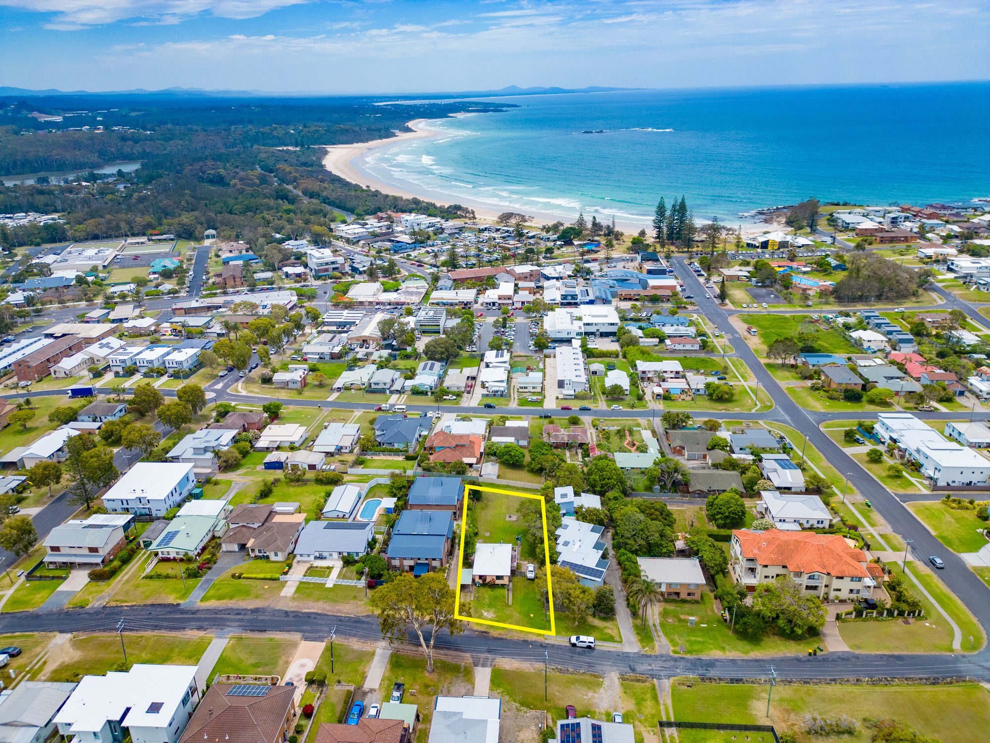 21 NELSON ST, WOOLGOOLGA NSW 2456, 0 Kuwarto, 0 Banyo, House