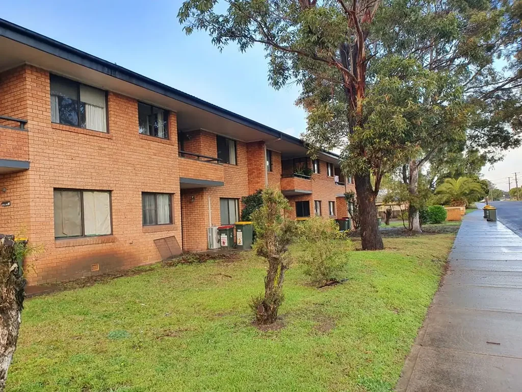 TWO (2X) BEDROOM UNIT WITH SUNNY NORTHERN BALCONY AND ALL FULLY SELF CONTAINED