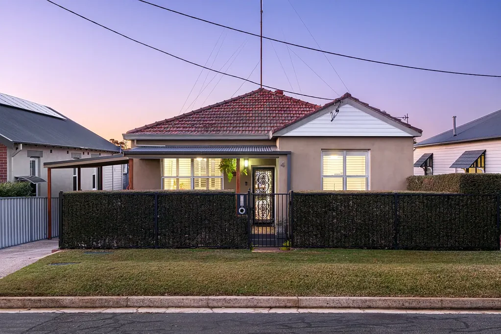 4 Wentworth Street, Georgetown, NSW 2298