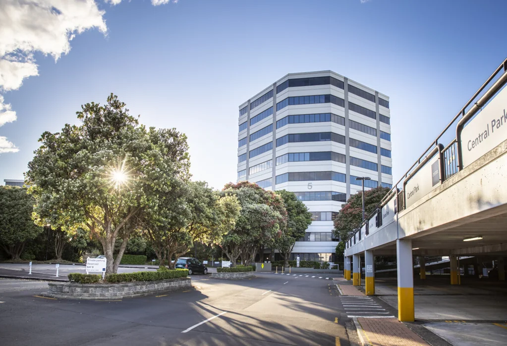 Ellerslie Premium Full Floor in Central Park