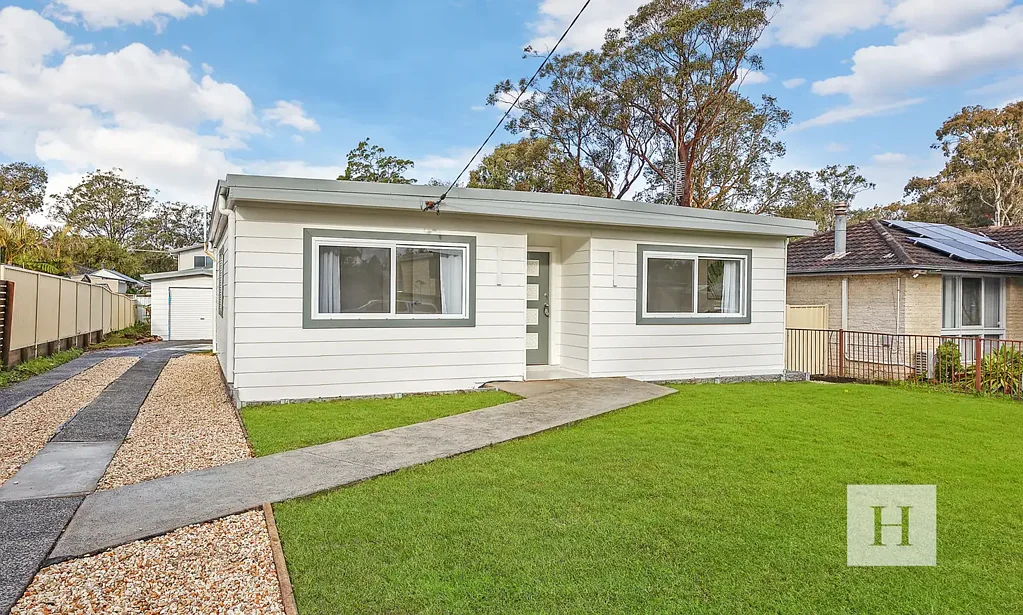 15 McCrea Boulevard, San Remo, NSW 2262