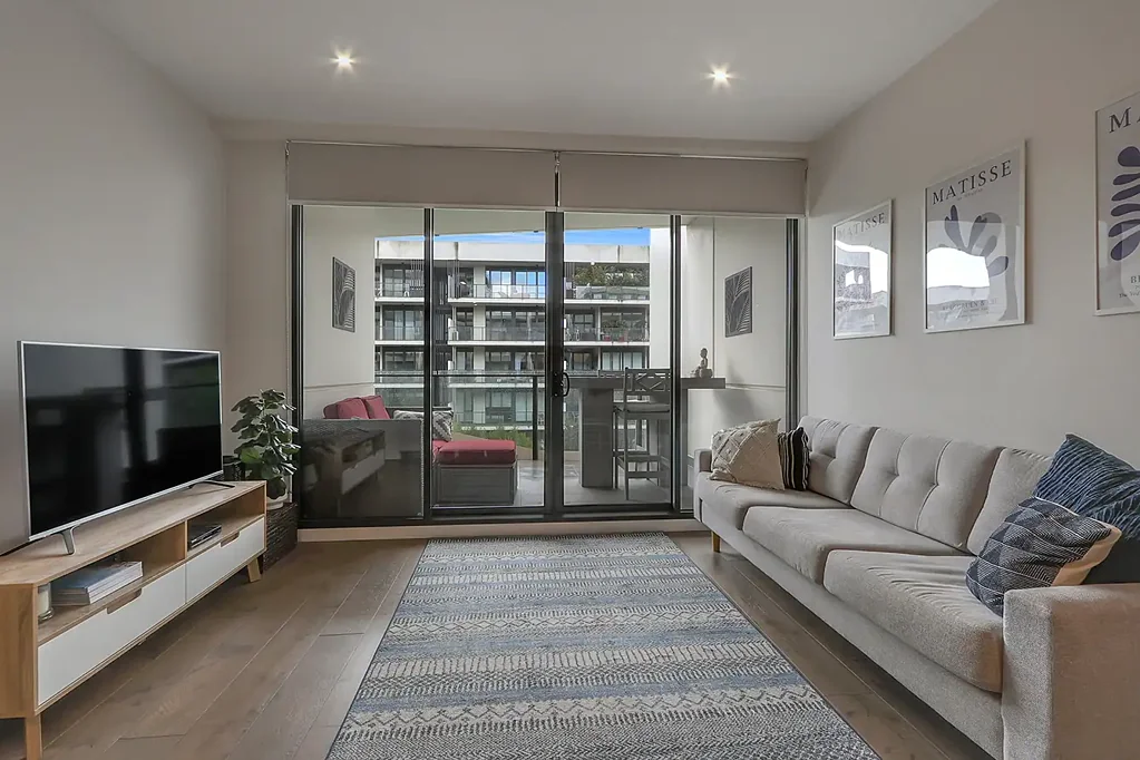 STYLISH SANDRINGHAM LIVING WITH RESORT-STYLE FACILITIES
