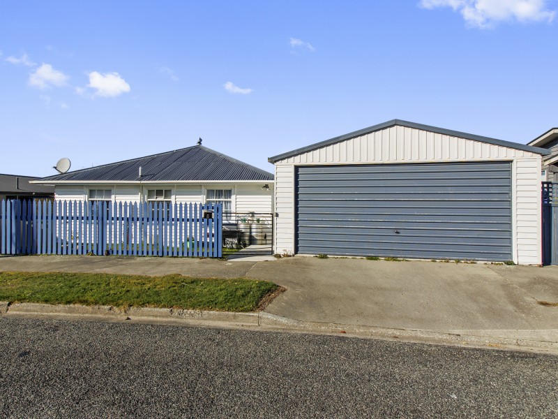 8 Balmoral Street, Marchwiel