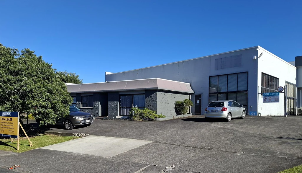 Glendene Road front industrial unit - Glendene location