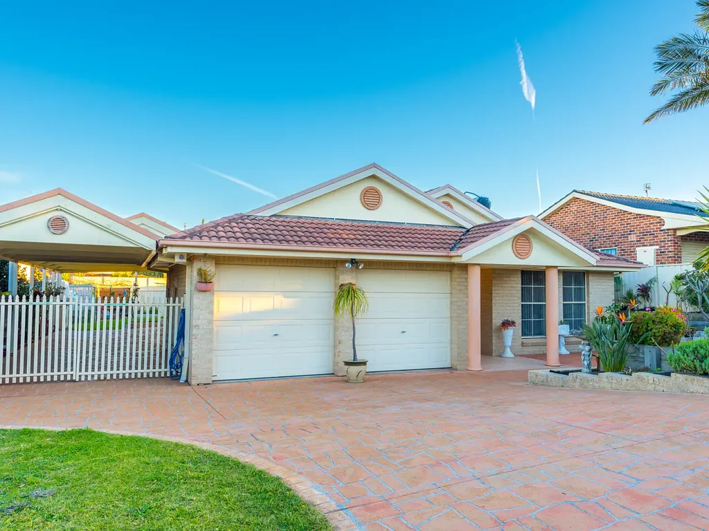 Blackbutt 4房  Single level family home