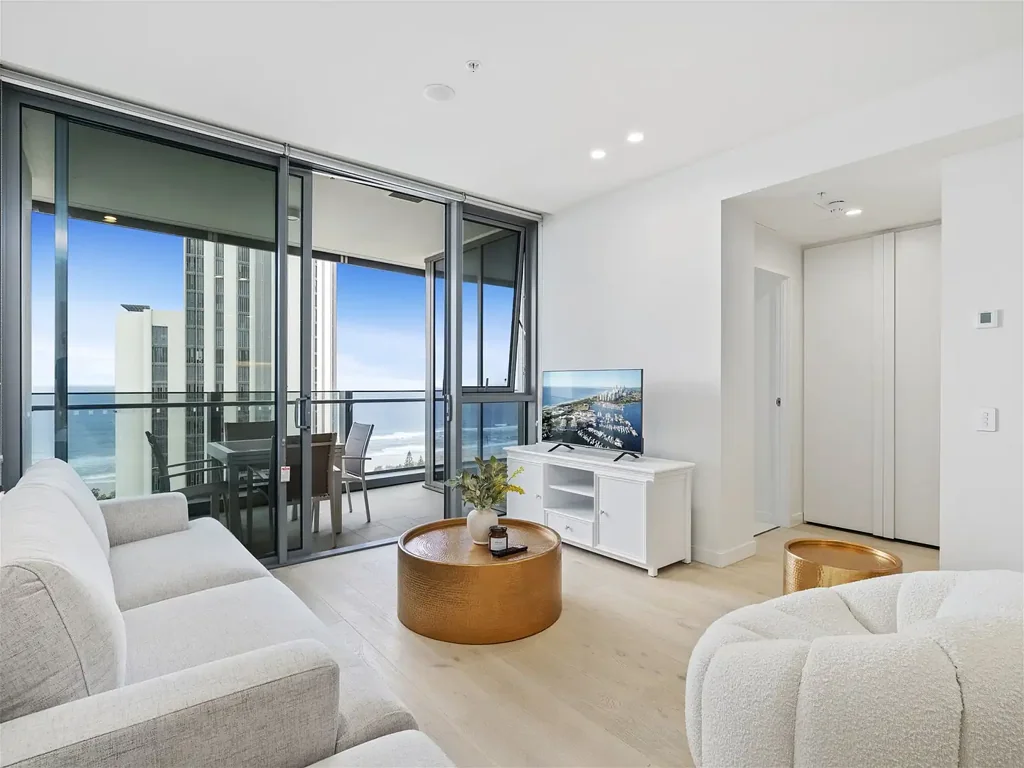 Fully Furnished Ultiqa Signature at Broadbeach