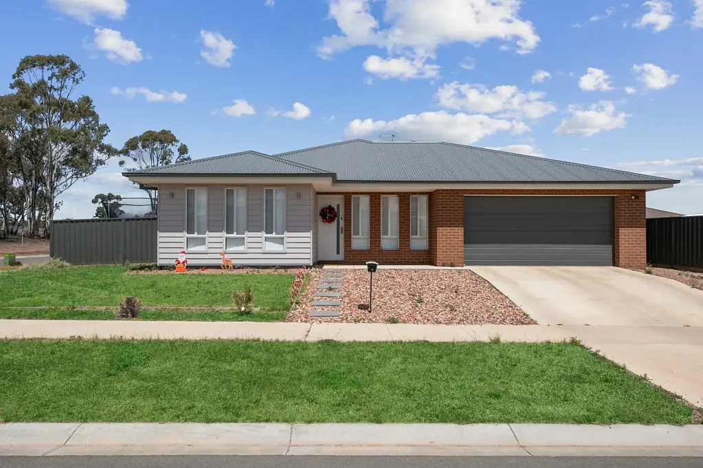 13 Fiedler Street, Huntly, VIC 3551