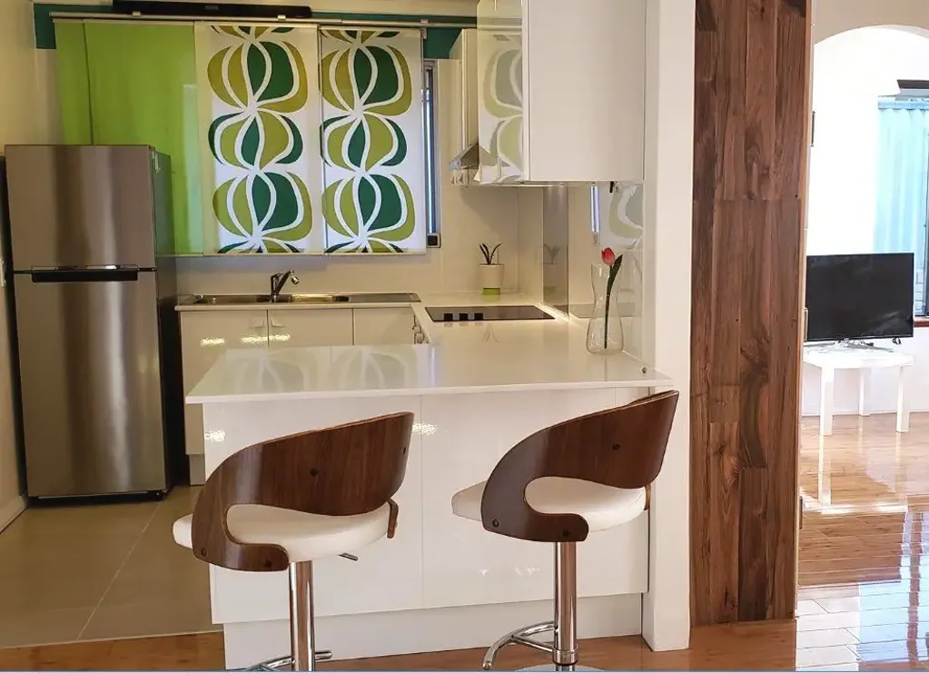 Como 2બેડરૂમ Cosy & Secure.